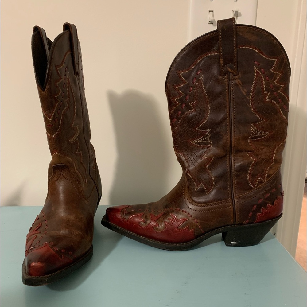 Laredo cowboy boots. Size 8.5.
